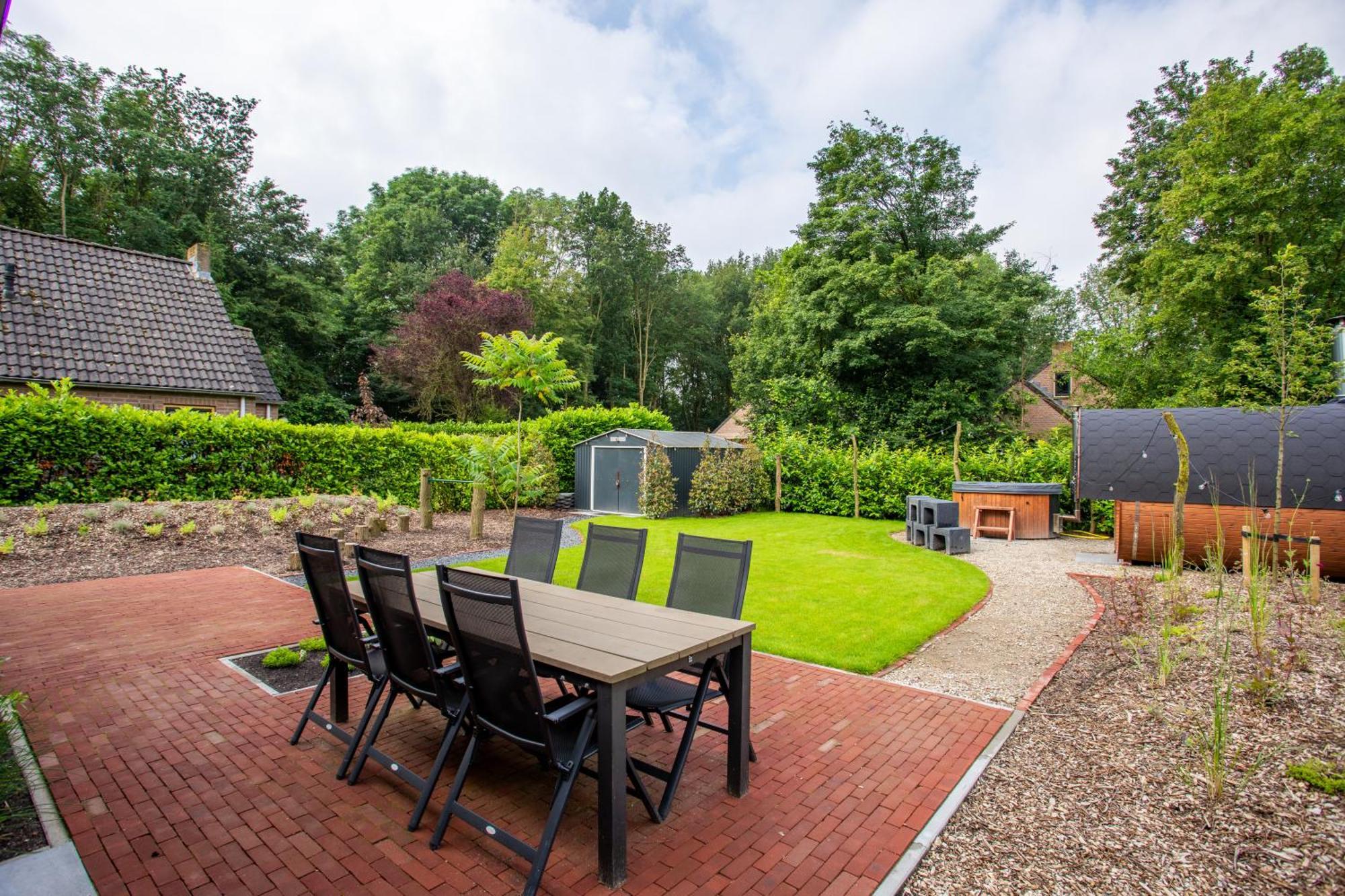 Evergreen Wellness Met Sauna & Hottub Ewijk Bagian luar foto